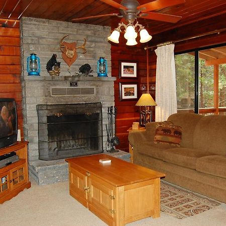 35 Cubbys Den Villa Wawona Exterior photo